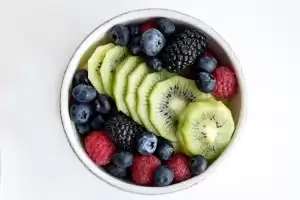 Φρούτα- το πρωινό που οφείλει να γίνει συνήθεια
